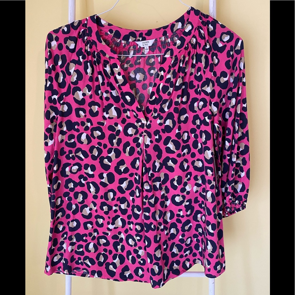 NWT Crown & Ivy pink animal print top